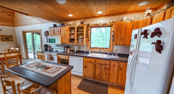 Lookout Cabin Kitchen